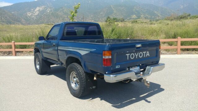 1990 Toyota Pickup 4x4 DX - photo 5