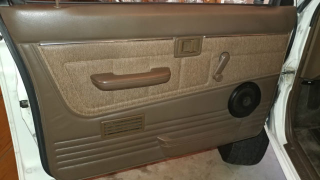 1986 Nissan Other Pickups 4x4 King Cab XE - photo 13