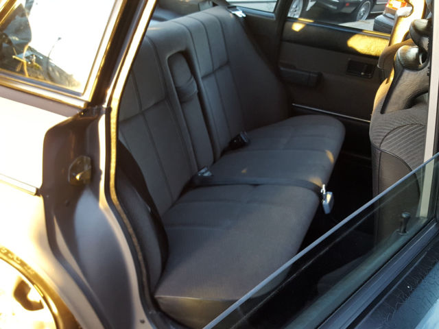 1988 Volvo 240 - photo 12