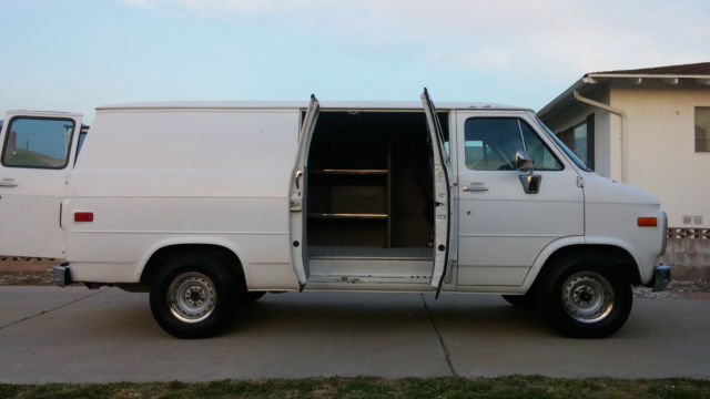 1989 Chevrolet G20 Van Cargo - photo 12