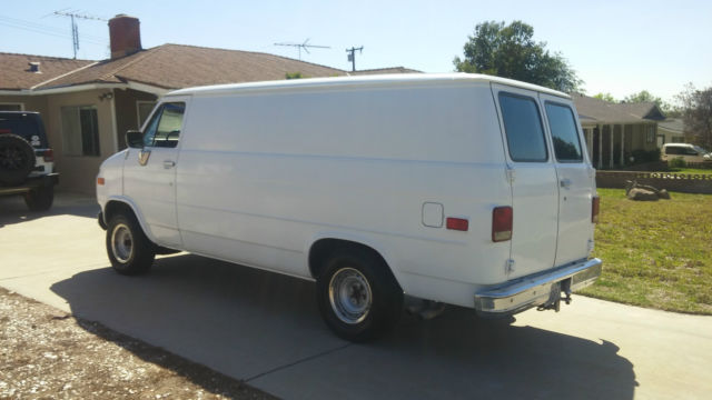 1989 Chevrolet G20 Van Cargo - photo 3