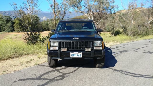 1989 Jeep Cherokee Limited 4WD - photo 2