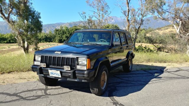 1989 Jeep Cherokee Limited 4WD - photo 9
