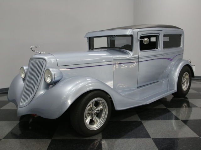 NICE CUSTOM FIBERGLASS CAR, 350CI W/ TH350 TRANS, A/C, NICELY PRICED CUSTOM ROD 1932 Chevrolet Sedan