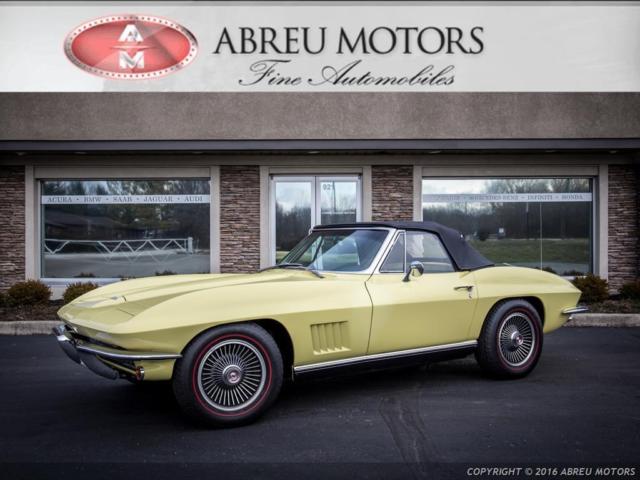 Nice driver quality Sunfire yellow 1967, Corvette Stingray Convertible. 1967 Chevrolet Corvette