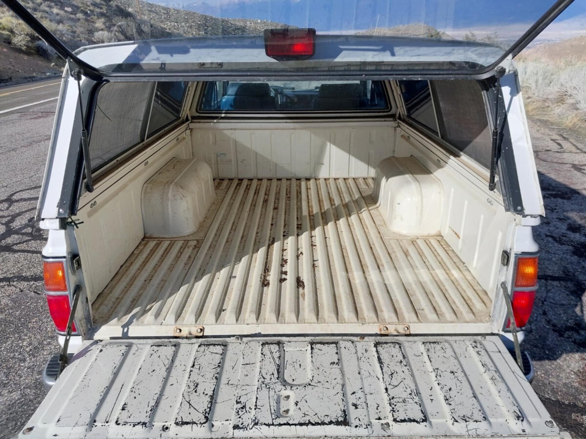 1984 Nissan Other Pickups KING CAB - photo 6