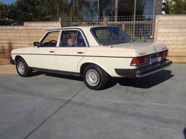 1982 Mercedes-Benz 300-Series 300D TURBODIESEL - photo 2