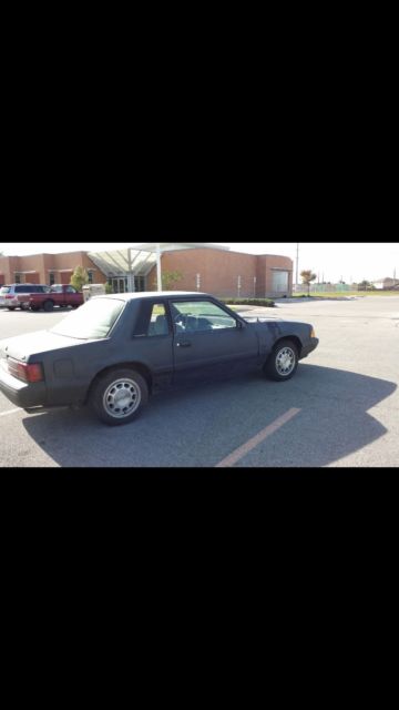 1989 Ford Mustang