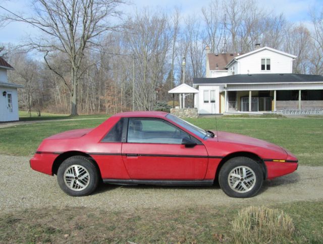 Nice project Fiero, NO RESERVE 1984 Pontiac Fiero