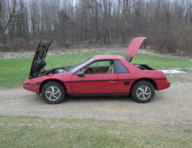 1984 Pontiac Fiero - photo 6