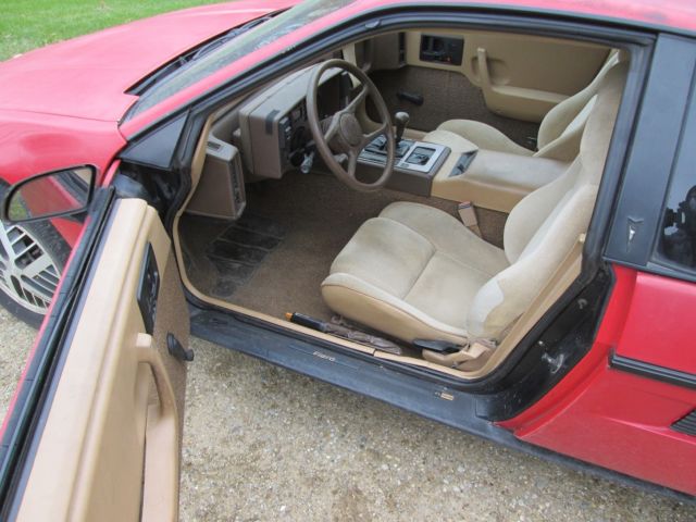 1984 Pontiac Fiero - photo 8
