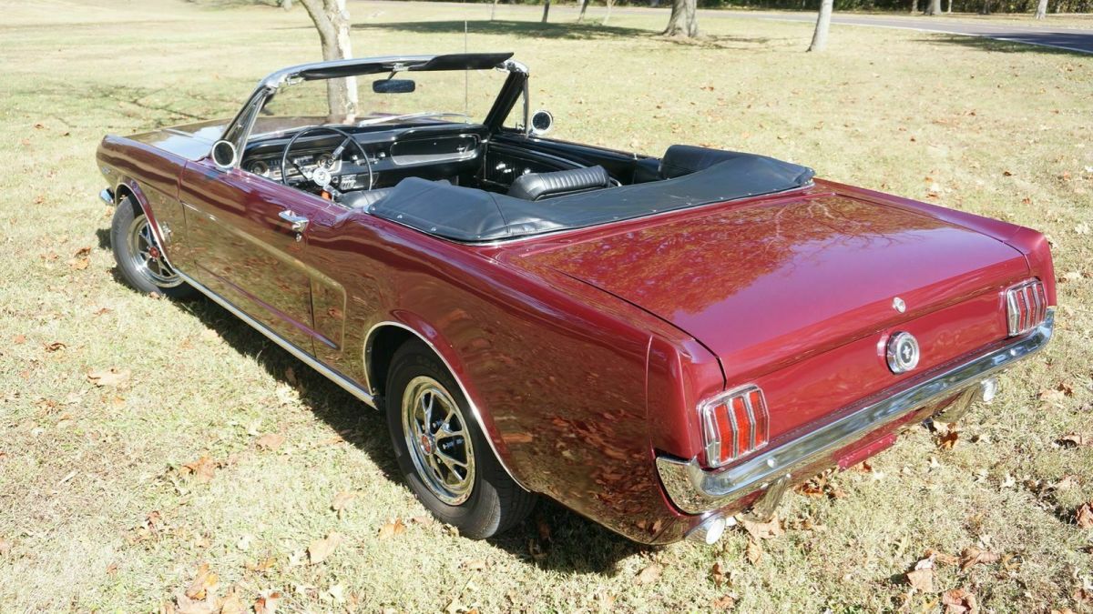 1965 Ford Mustang CONVERTIBLE - photo 4