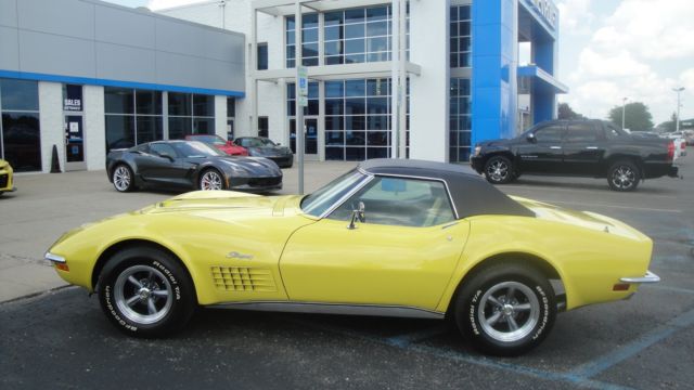 1972 Chevrolet Corvette CONVERTIBLE - photo 2
