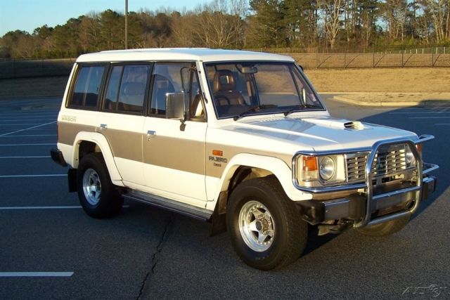 1989 Mitsubishi Montero 1-OWNER 93K PAJERO MMC TURBO DIESEL INTERCOOLED AC 4X4 WAGON - photo 10