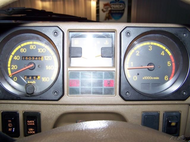 1989 Mitsubishi Montero 1-OWNER 93K PAJERO MMC TURBO DIESEL INTERCOOLED AC 4X4 WAGON - photo 12