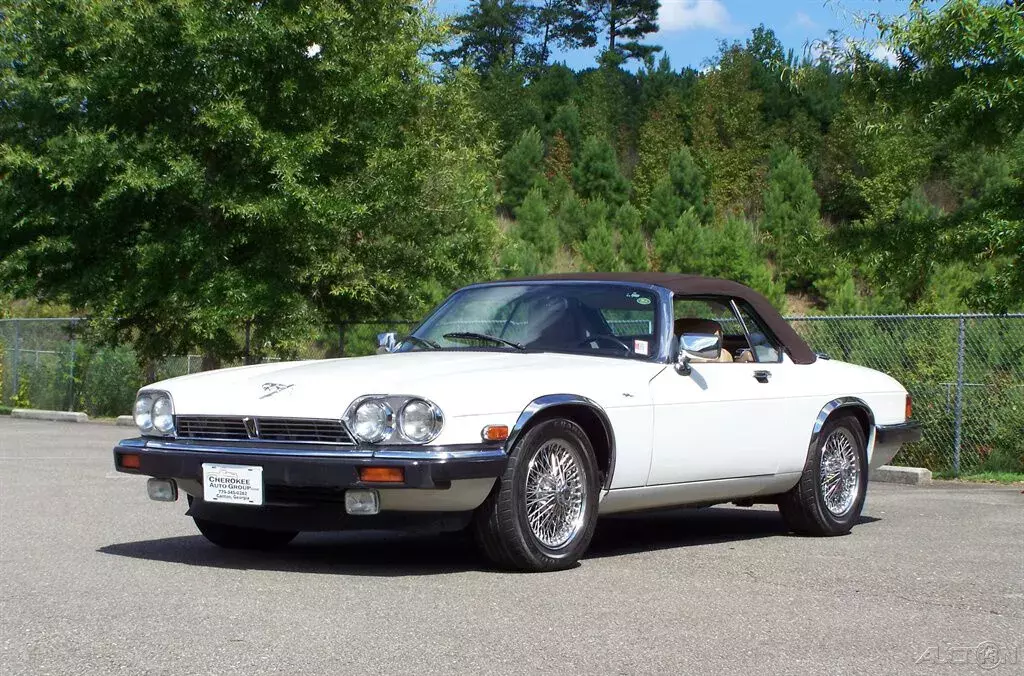 NICE UNRESTORED WELL KEPT TRUE WIRE WHEELS COMP TO XKE XK8 XKR E TYPE XJ6 F TYPE 1989 Jaguar XJ XJS 73K V12 2 SEATER PREMIUM CONVERTIBLE ROADSTER MOTORCAR