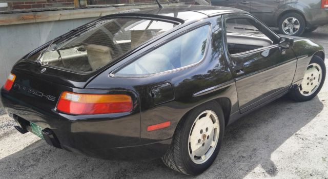 1989 Porsche 928 Coupe - photo 3