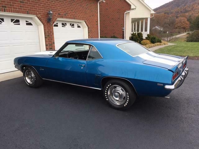1969 Chevrolet Camaro Z28 - photo 3