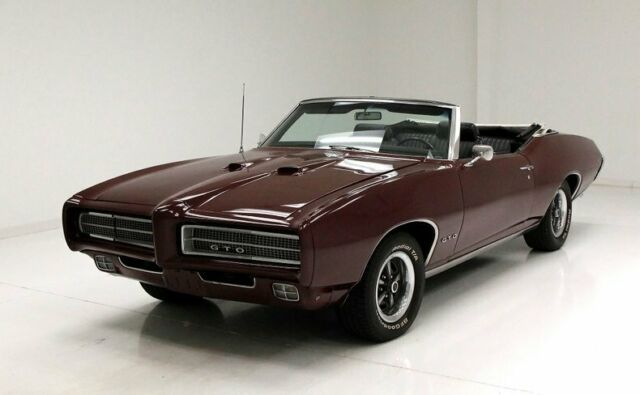 Nicely Done Paint Pristine Badging 1970 400ci V8 TH-400 3-Speed Automatic Trans 1969 Pontiac GTO Convertible
