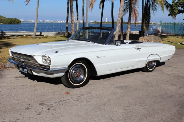 1966 Ford Thunderbird Convertible - photo 2