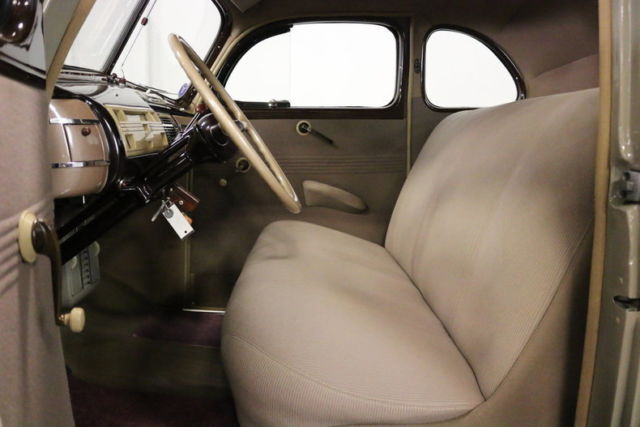 1940 Ford Deluxe Coupe - photo 5