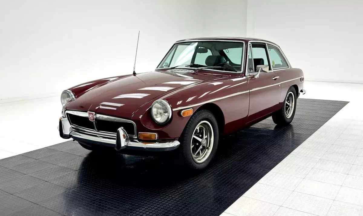 Nicely Restored/1 Year Color/Rebuilt 1.8L I4/Rebuilt 4-Speed, OD/Receipts Galore 1973 MG MGB GT