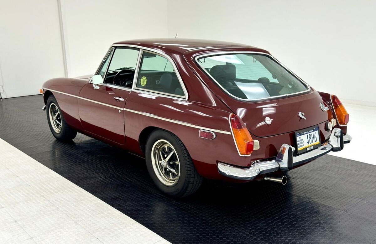 1973 MG MGB GT - photo 3