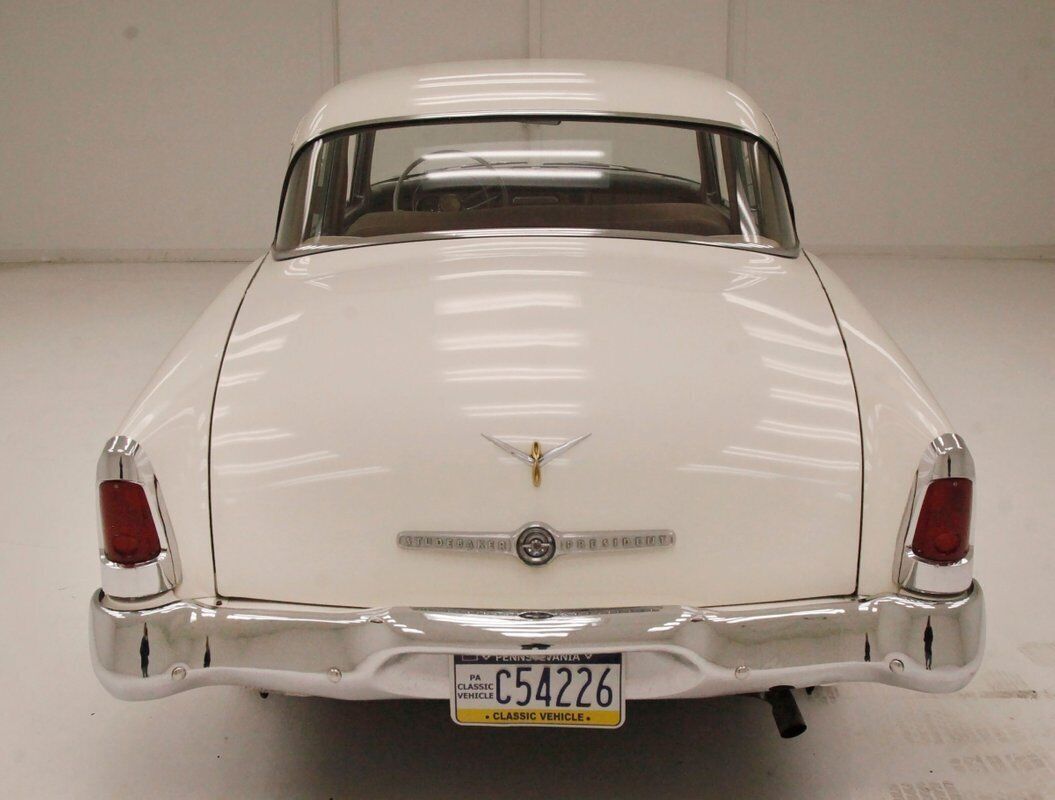 1955 Studebaker President Sedan - photo 5
