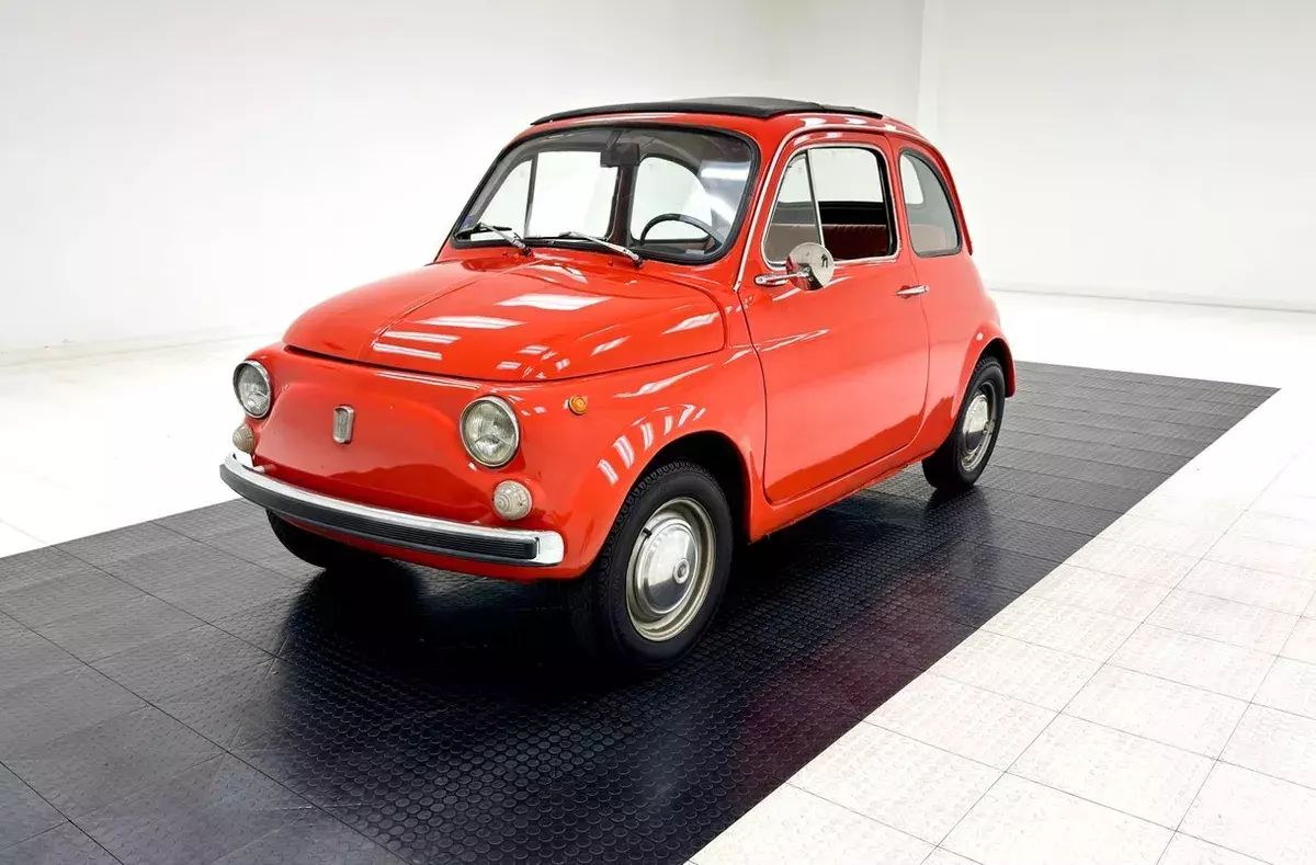 Nicely Restored/500cc 2 Cylinder/4-Speed Manual/Micro Car, Big Fun/Sunroof 1969 Fiat 500L