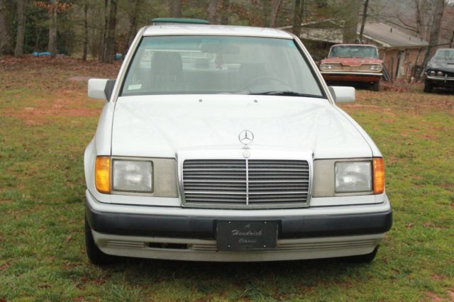 1990 Mercedes-Benz 300-Series - photo 6