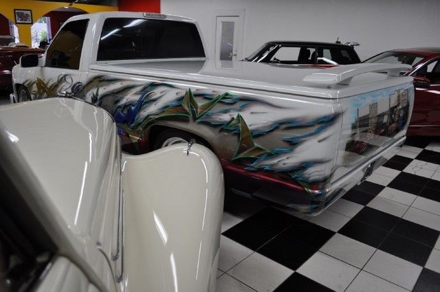 1994 Chevrolet C/K Pickup 1500 SHOW TRUCK CUSTOM - NO MONEY SPARED - photo 11