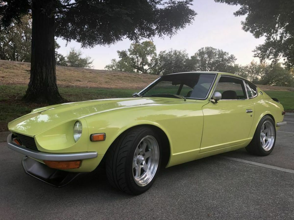 Nissan 280Z 260Z 280ZX 1971 Datsun Z-Series 240Z 5 speed Coil overs