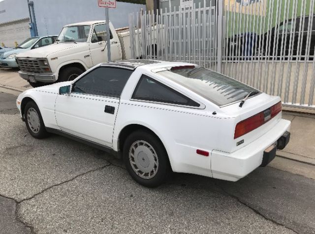 1988 Nissan 300ZX Base Coupe 2-Door - photo 2
