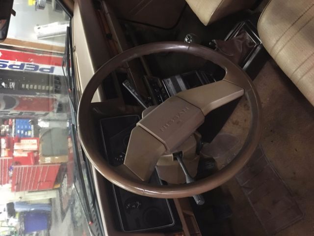 1984 Nissan Other Pickups - photo 3