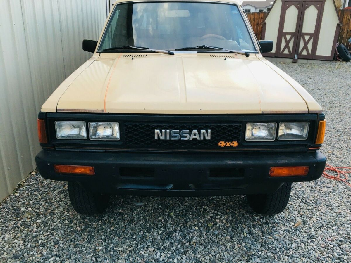 1985 Nissan Other Pickups 720 KING CAB 4x4 - photo 2