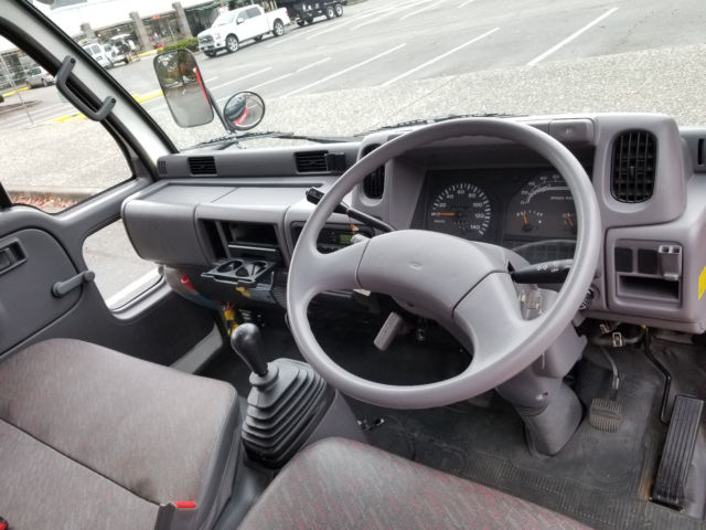 1993 Nissan Other Pickups - photo 6