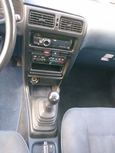 1991 Nissan Sentra E Sedan 2-Door - photo 8