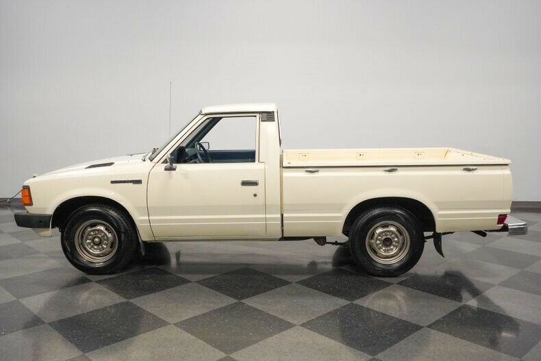 1982 Datsun 720 - photo 8