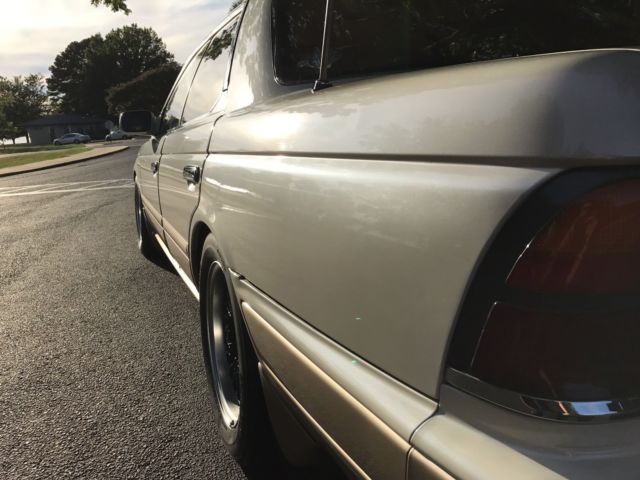 1990 Nissan Laurel - photo 2