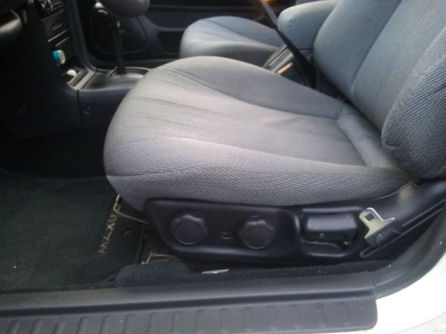 1992 Nissan Maxima SE - photo 10