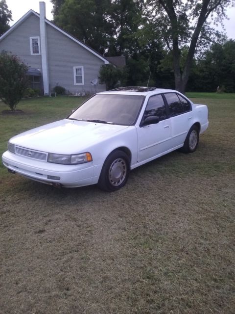 1992 Nissan Maxima SE - photo 2