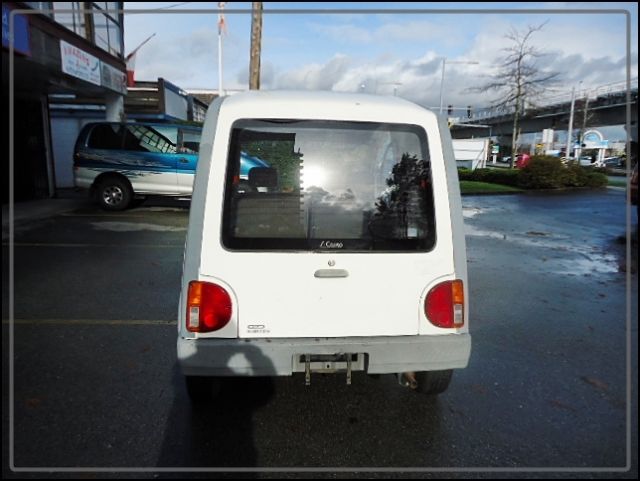 1989 Nissan S Cargo 2 Dr van - photo 3