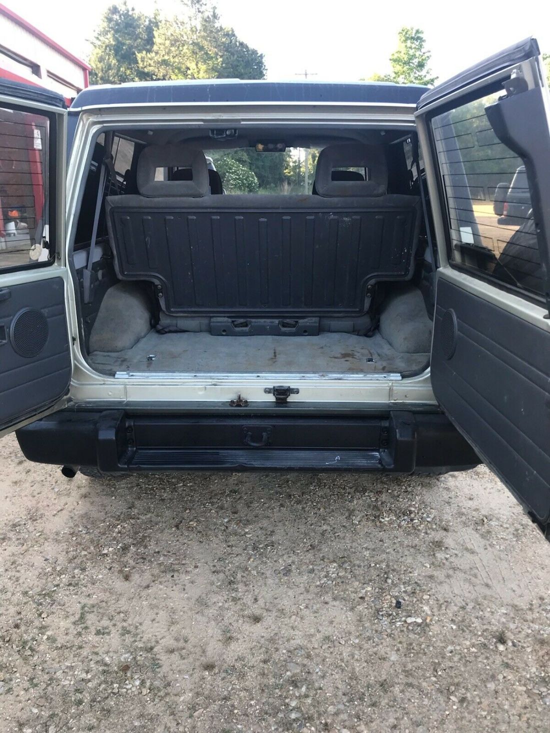 1991 Nissan Safari 4X4 6-Cyl. Diesel 2-Door SUV - photo 5