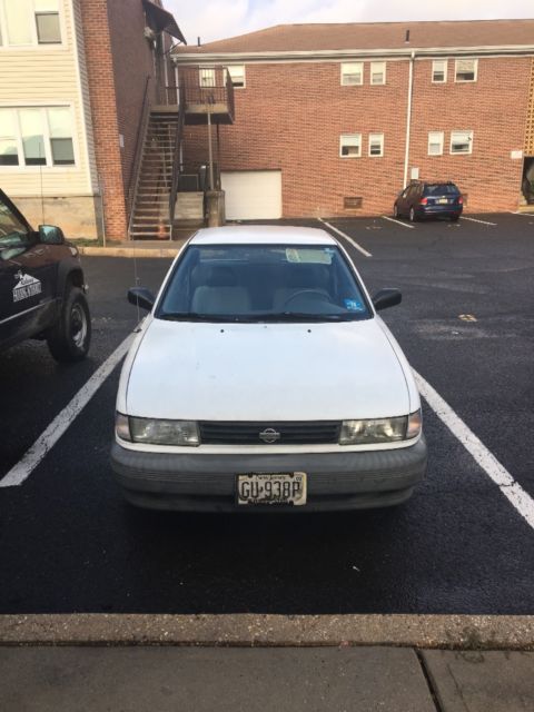 1991 Nissan Sentra SE - photo 2