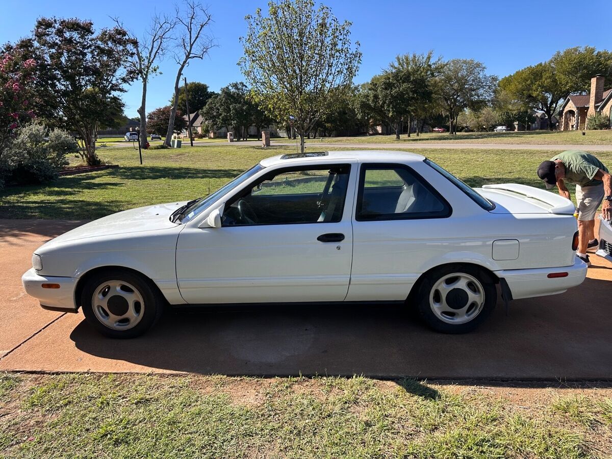 1991 Nissan Sentra - photo 5