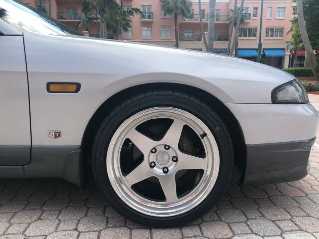 1993 Nissan GT-R - photo 9