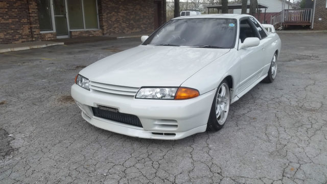Nissan Skyline r32 GTR 1990 Nissan GT-R GT-R