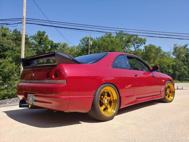 1994 Nissan GT-R - photo 2