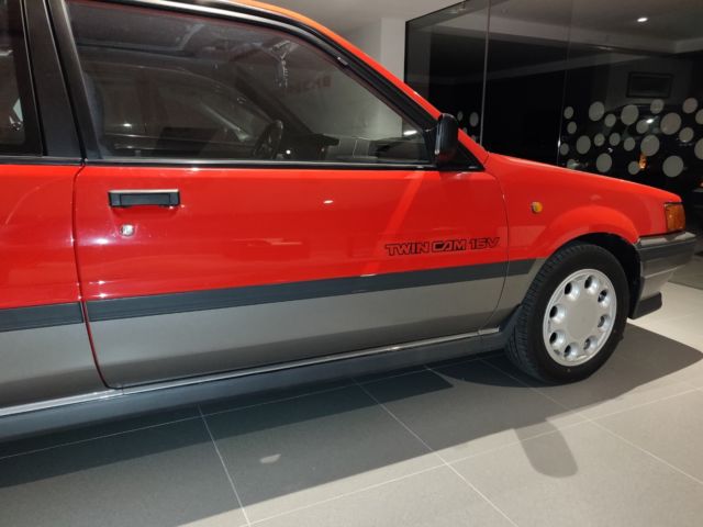 1988 Nissan SUNNY GTI - photo 4