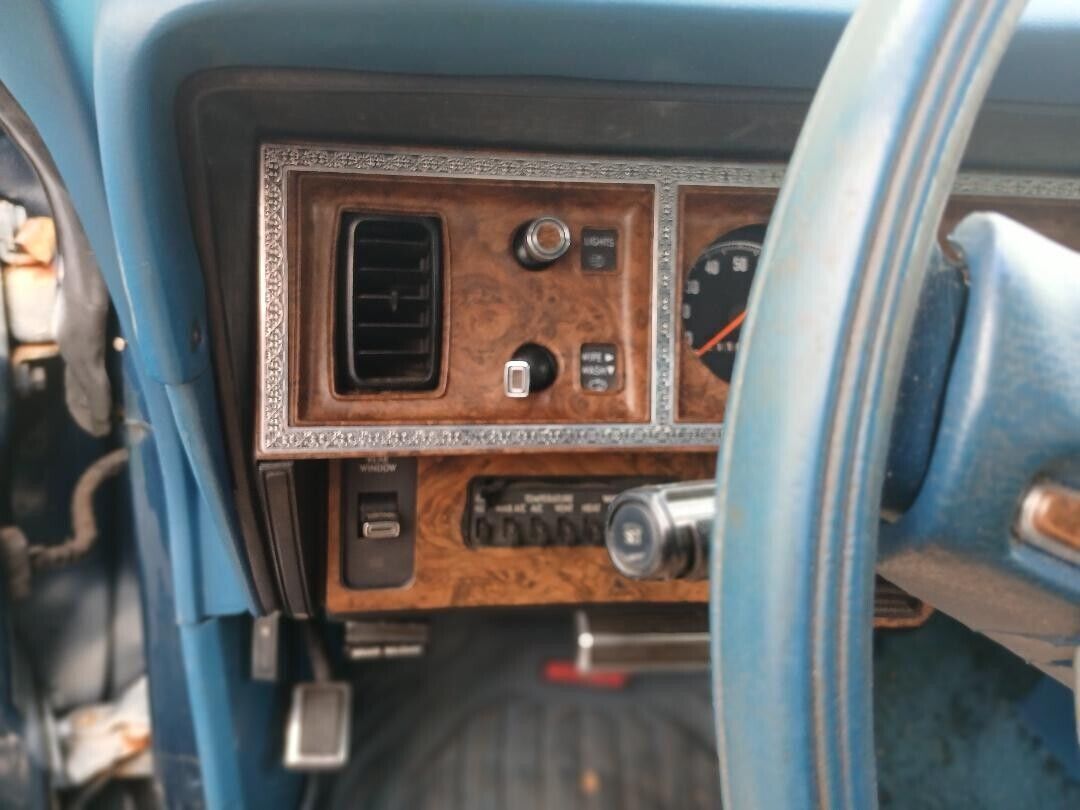 1975 Chrysler Cordoba Hardtop - photo 8
